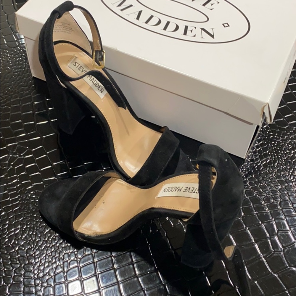Steve Madden Suede Heels